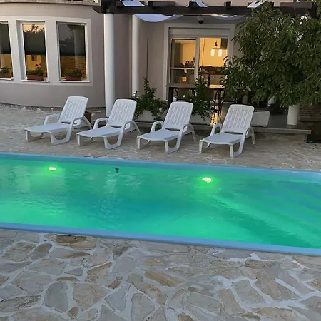 Villa Bubica- Cozy Holiday Home In Rural Area With Pool Stankovci  Exterior photo